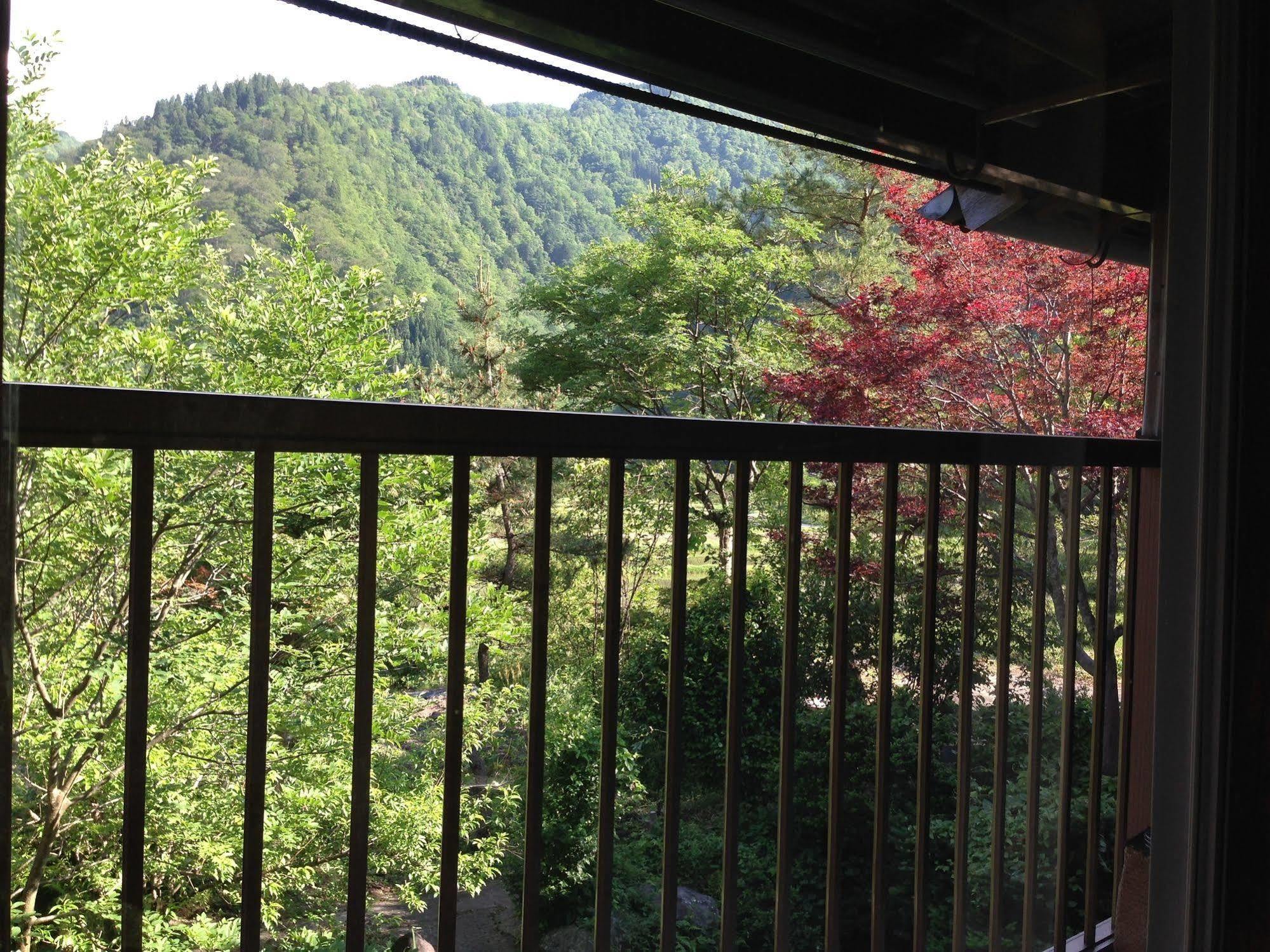 Guest House Yamashita-Ya Nanto Exteriér fotografie
